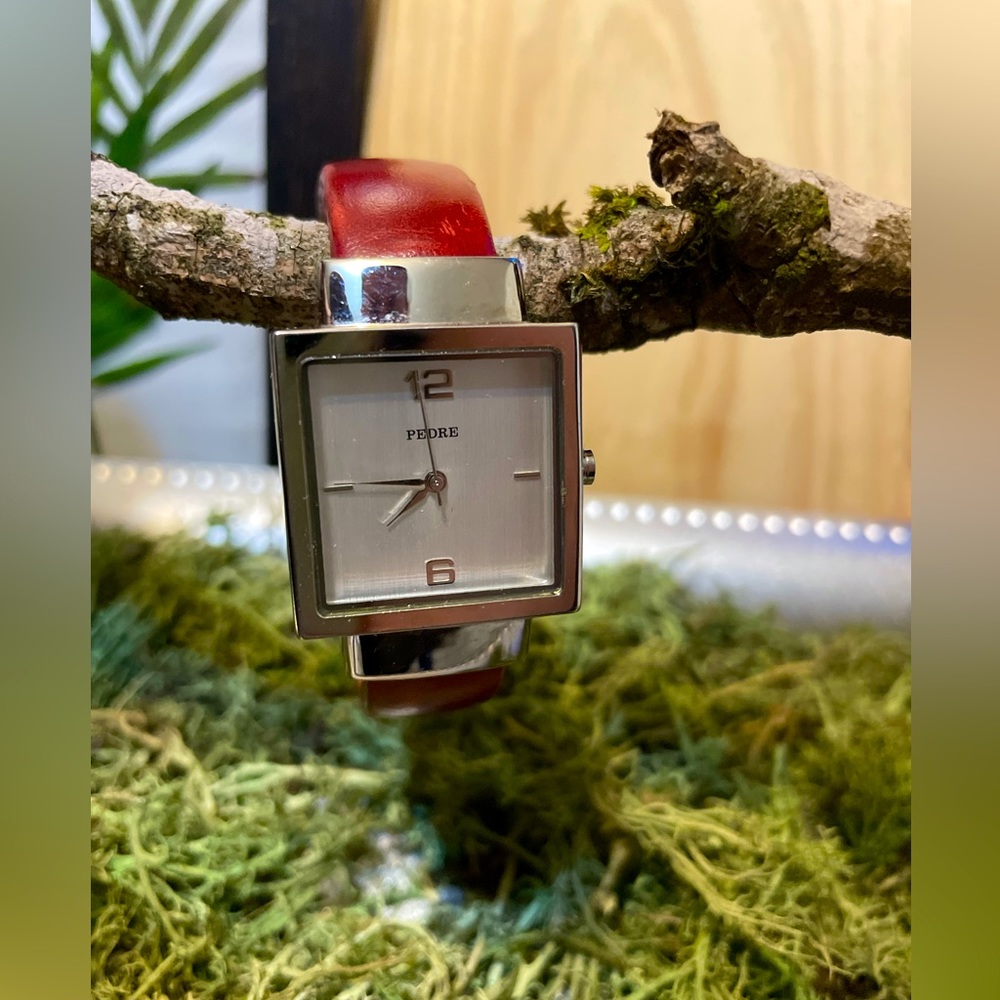Vintage Red leather Pedre watch